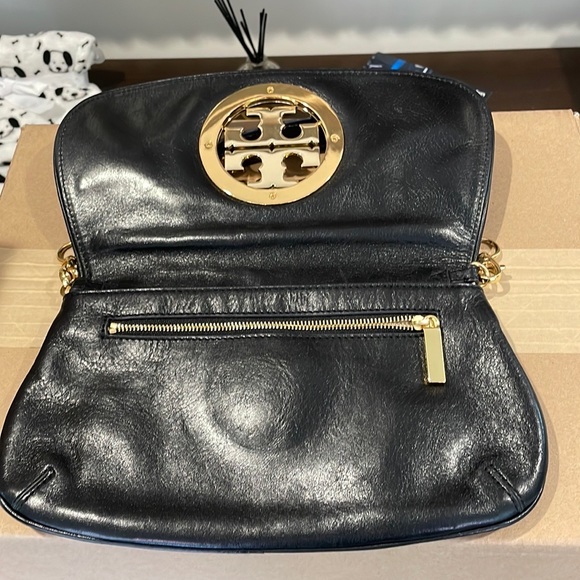 🛍🛍HOST PICK🛍🛍Stunning Tory Burch Crossbody leather bag - Picture 5 of 12